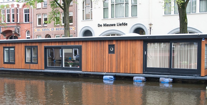 Rent A Houseboat Amsterdam